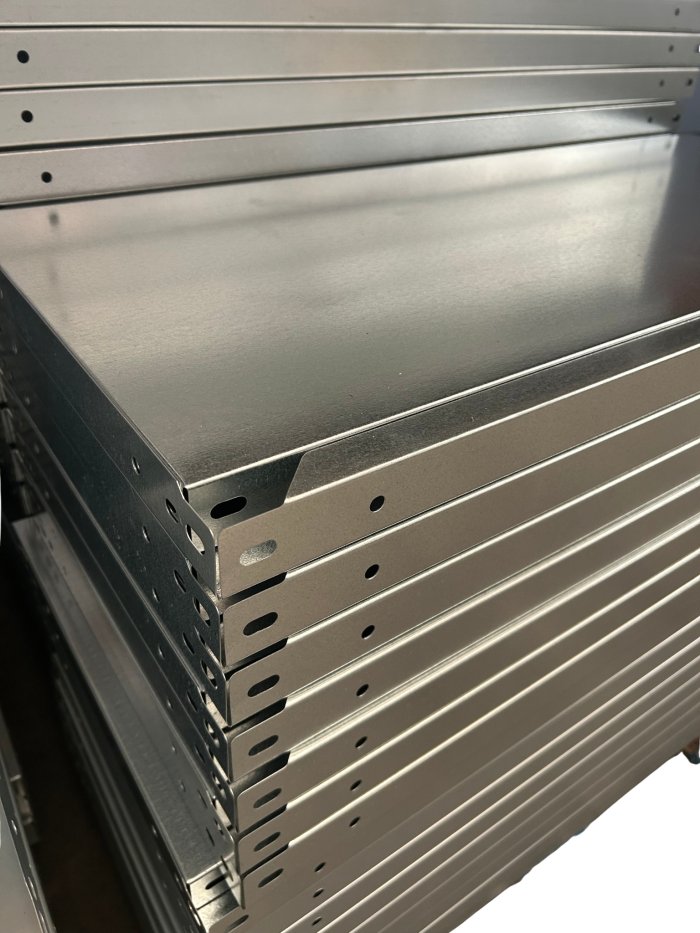 Új csavaros salgó polcok HÁZTARTÁSI