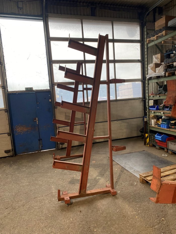 Használt karos állvány, szálanyagtároló